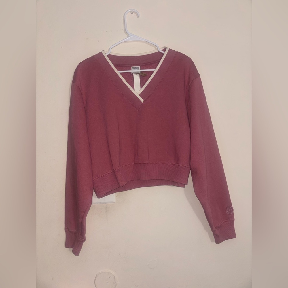 Victoria's Secret PINK Size M V Neck
Sweatshirt New with Tags